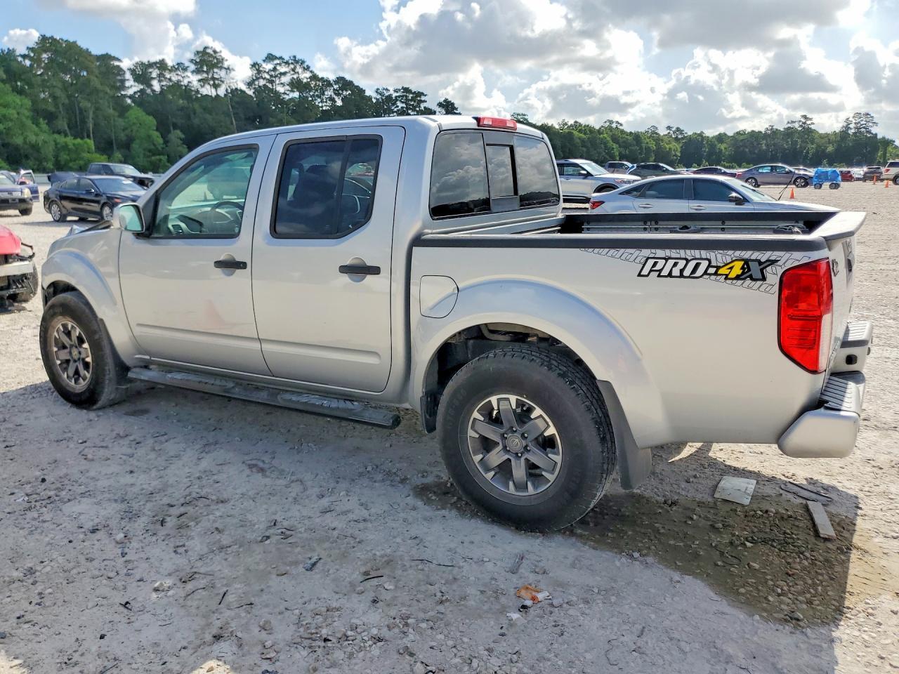 2019 Nissan Frontier Pro-4X - Фото 2