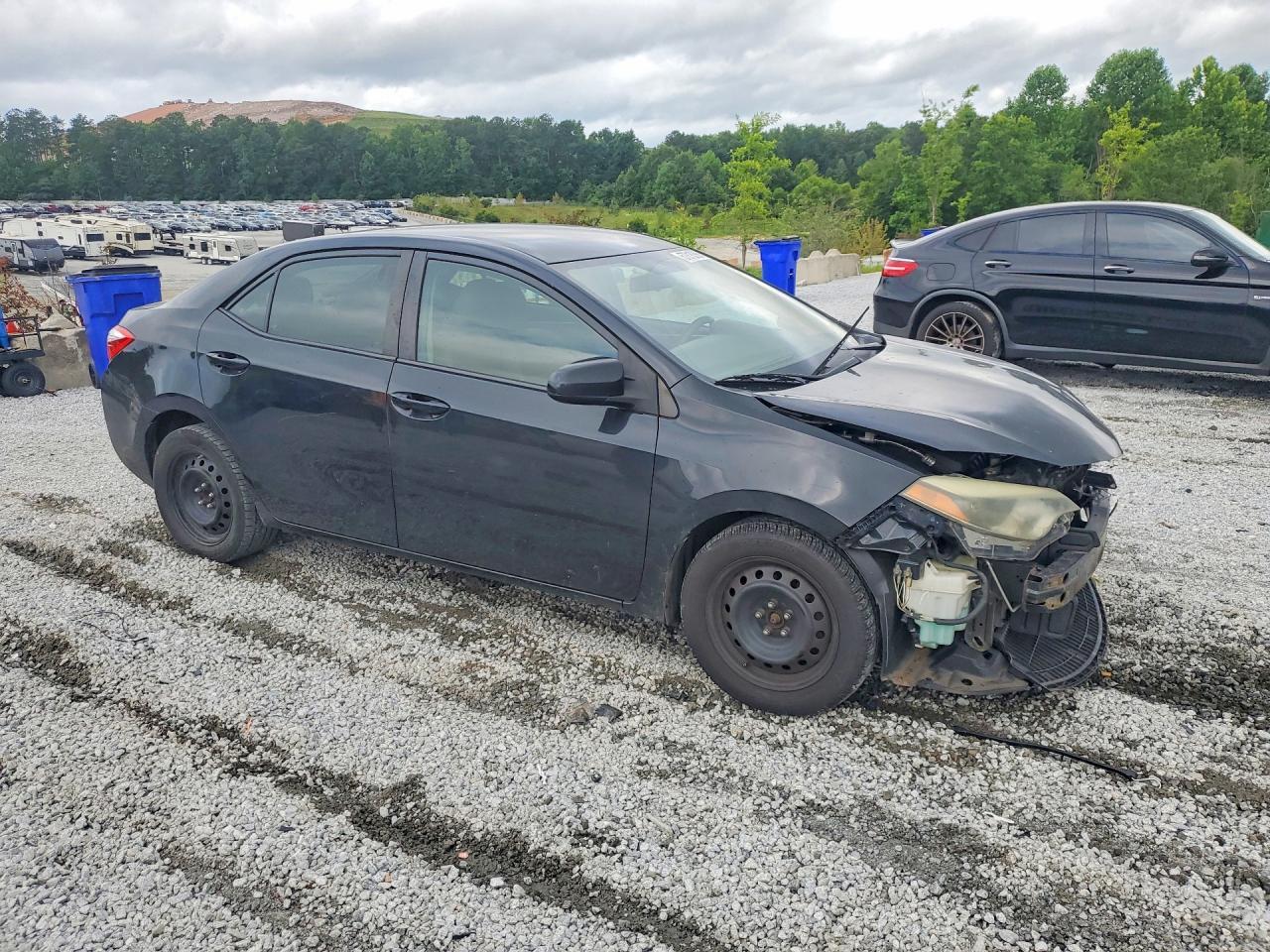 2015 Toyota Corolla Le - Image 4