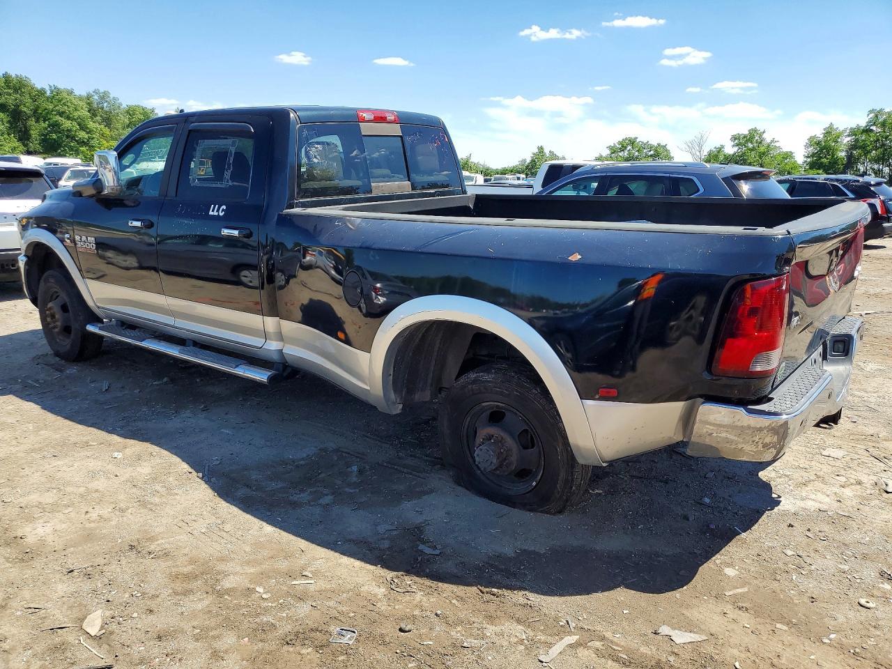 2015 Ram 3500 Laramie 4Wd 6.7L 6C Tdsl - Image 2
