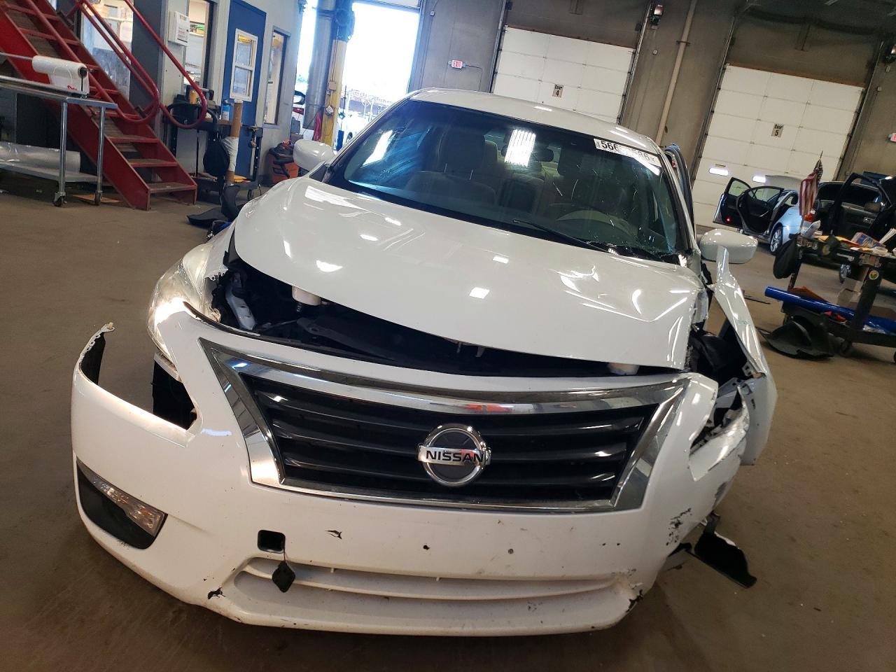 2015 Nissan Altima 2.5 S - Image 5