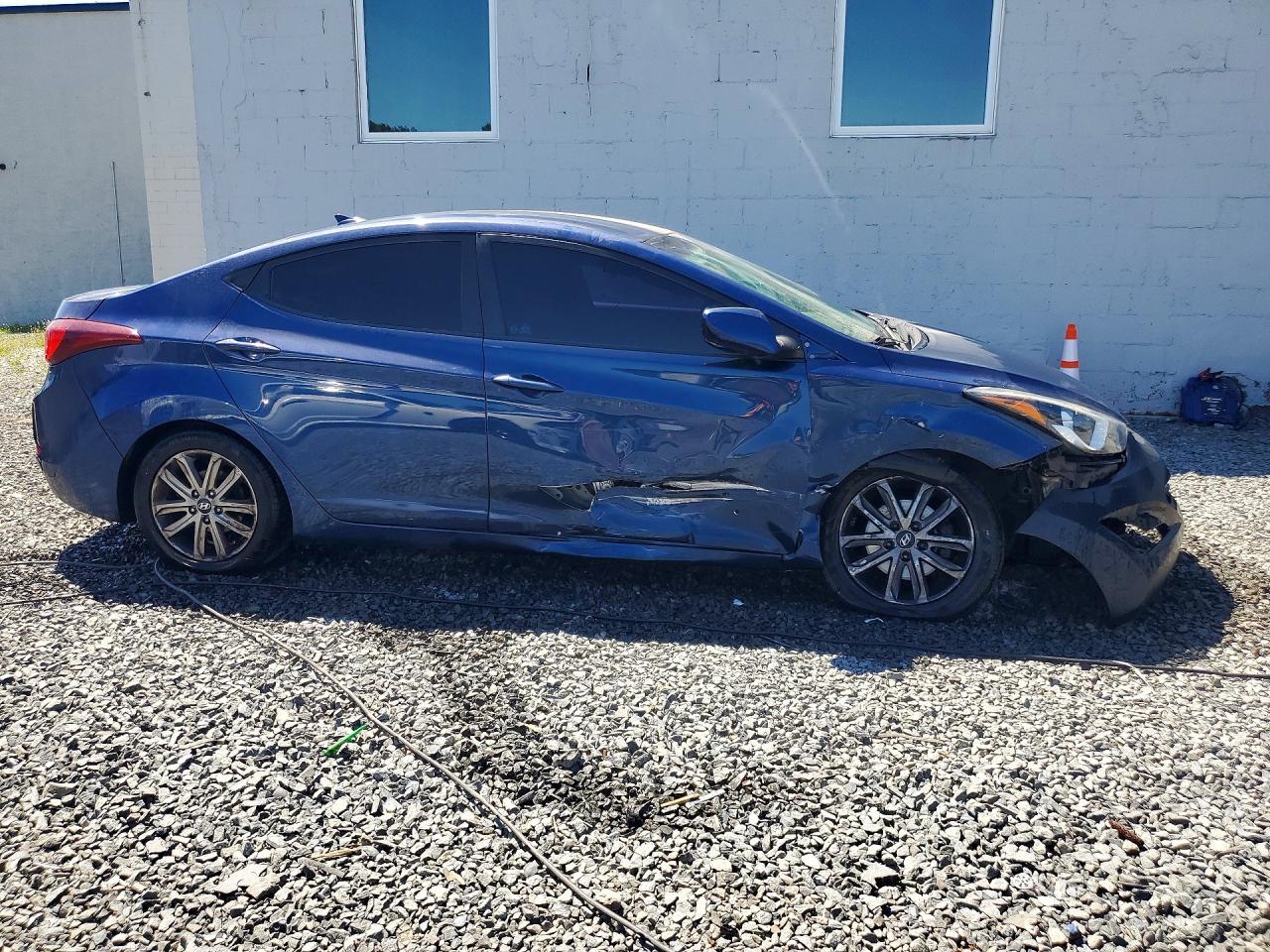 2016 Hyundai Elantra Se - Фото 4