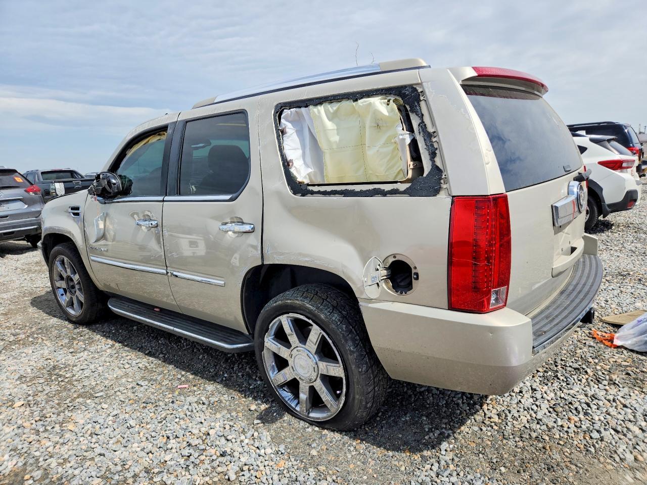 2008 Cadillac Escalade Luxury - Фото 2