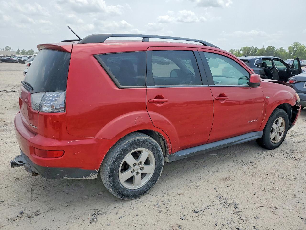 2012 Mitsubishi Outlander Es - Image 3