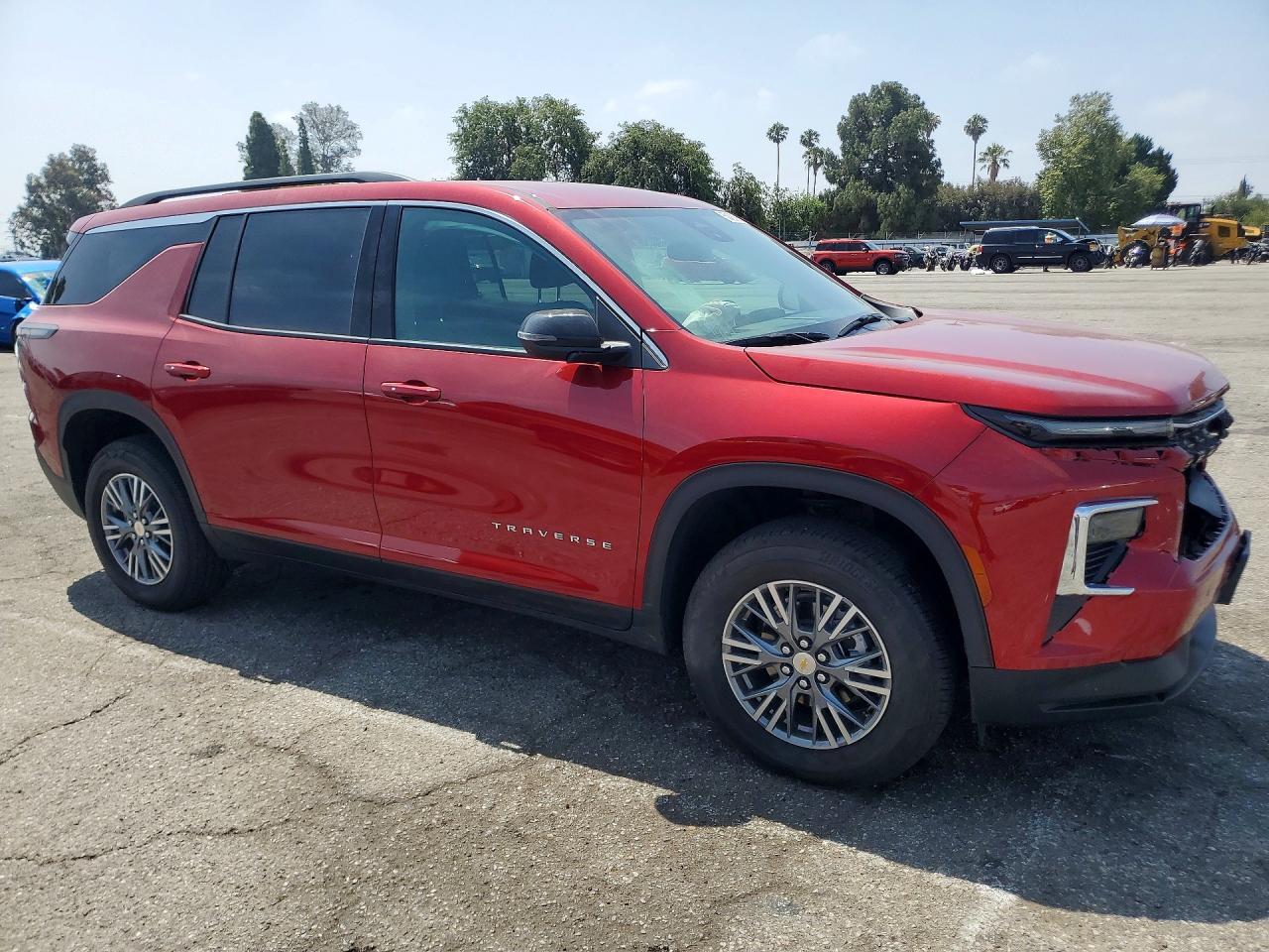 2026 Chevrolet Traverse Lt - Фото 4