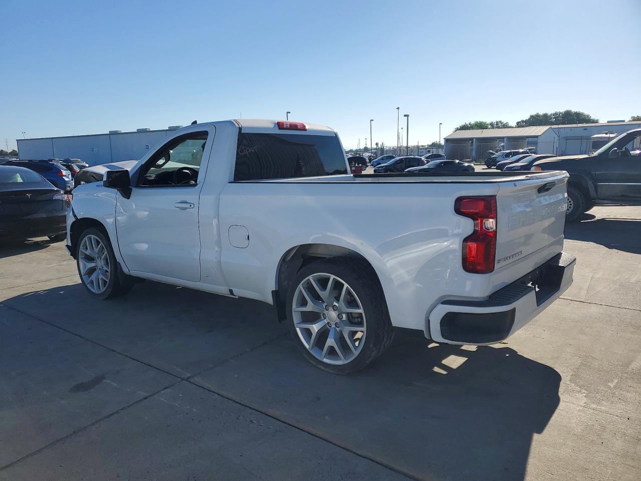 2023 Chevrolet Silverado C1500 - Фото 2