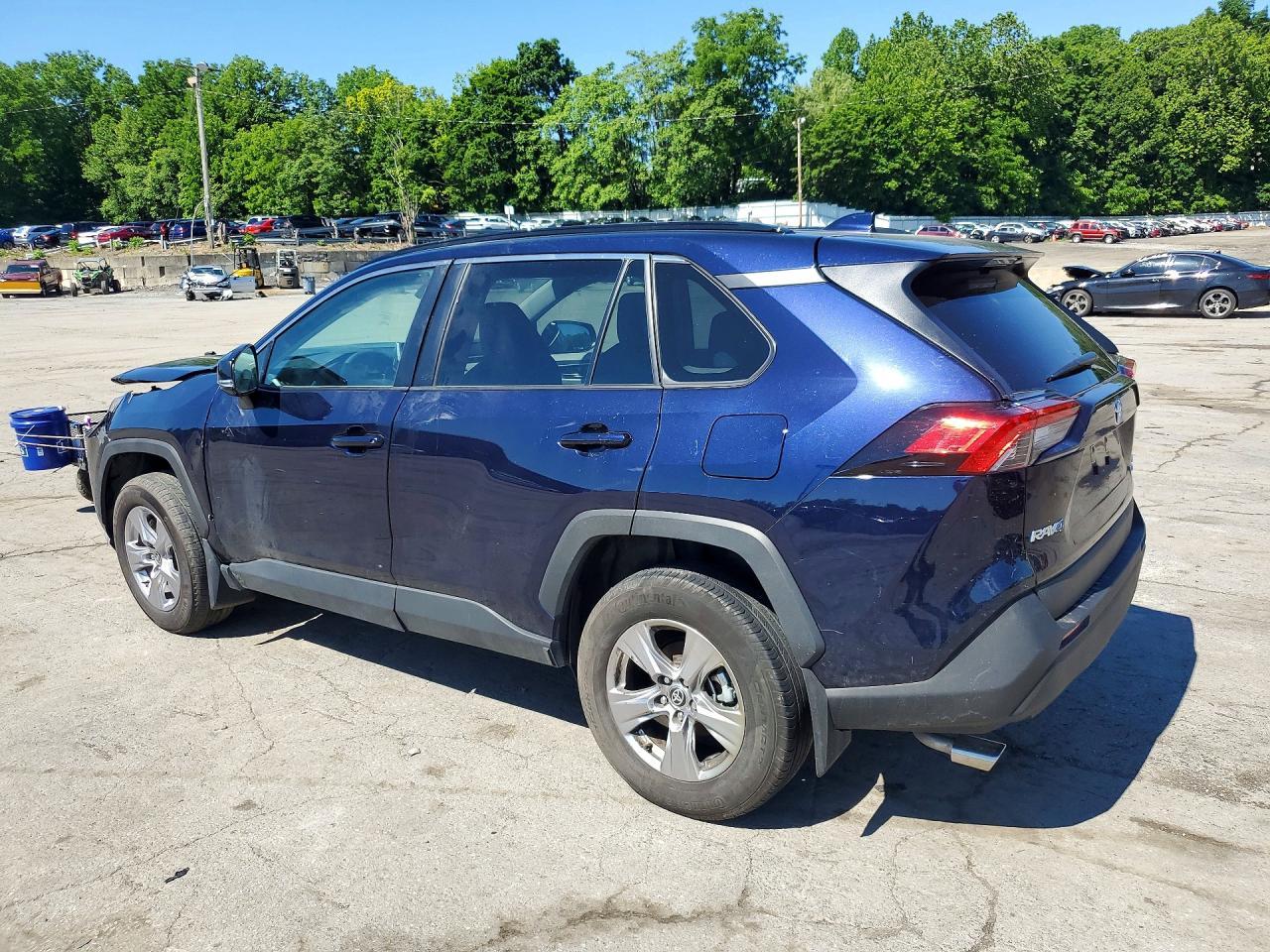 2025 Toyota Rav4 Xle - Image 2
