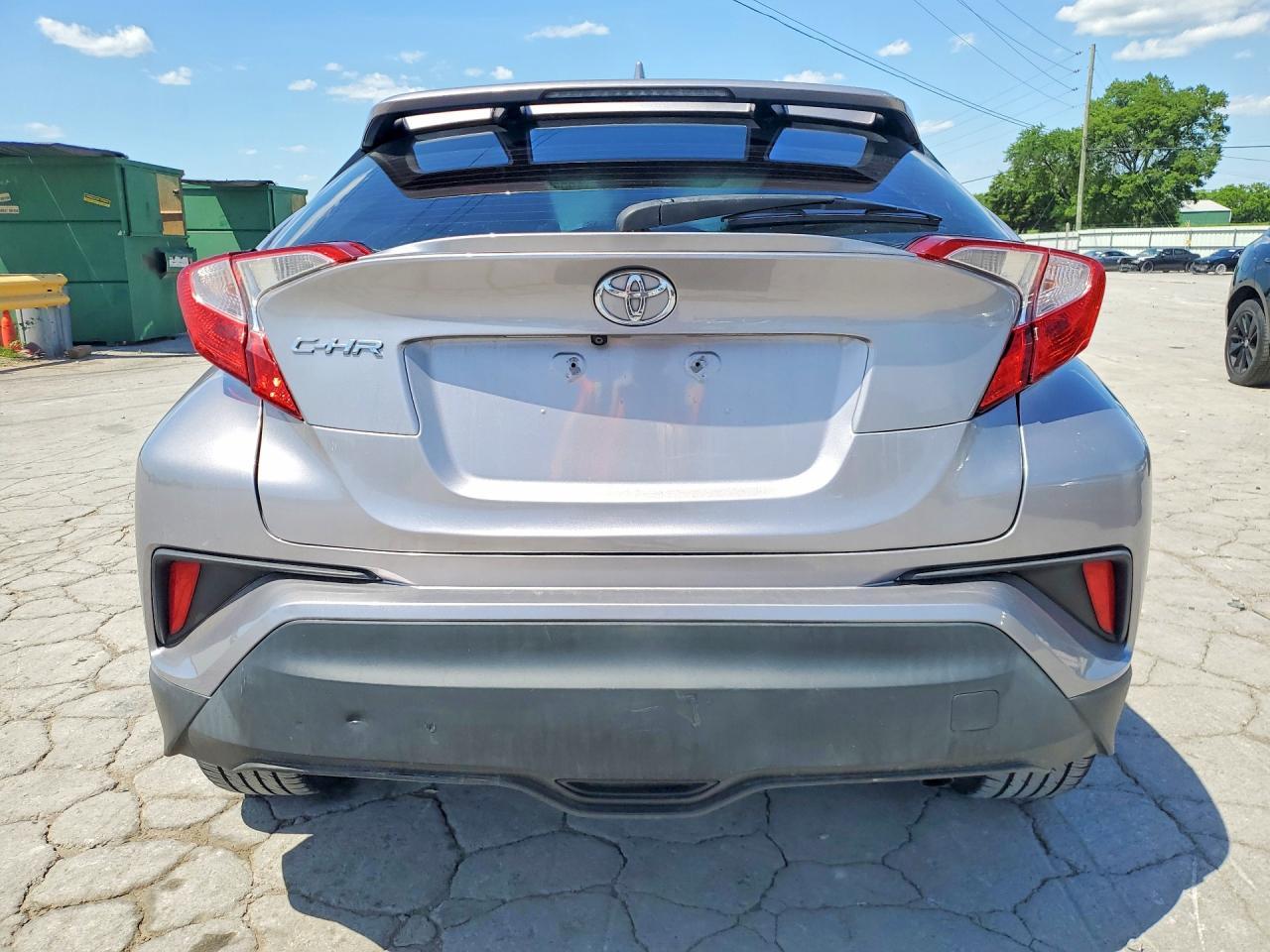 2018 Toyota C-Hr Xle Premium - Image 6