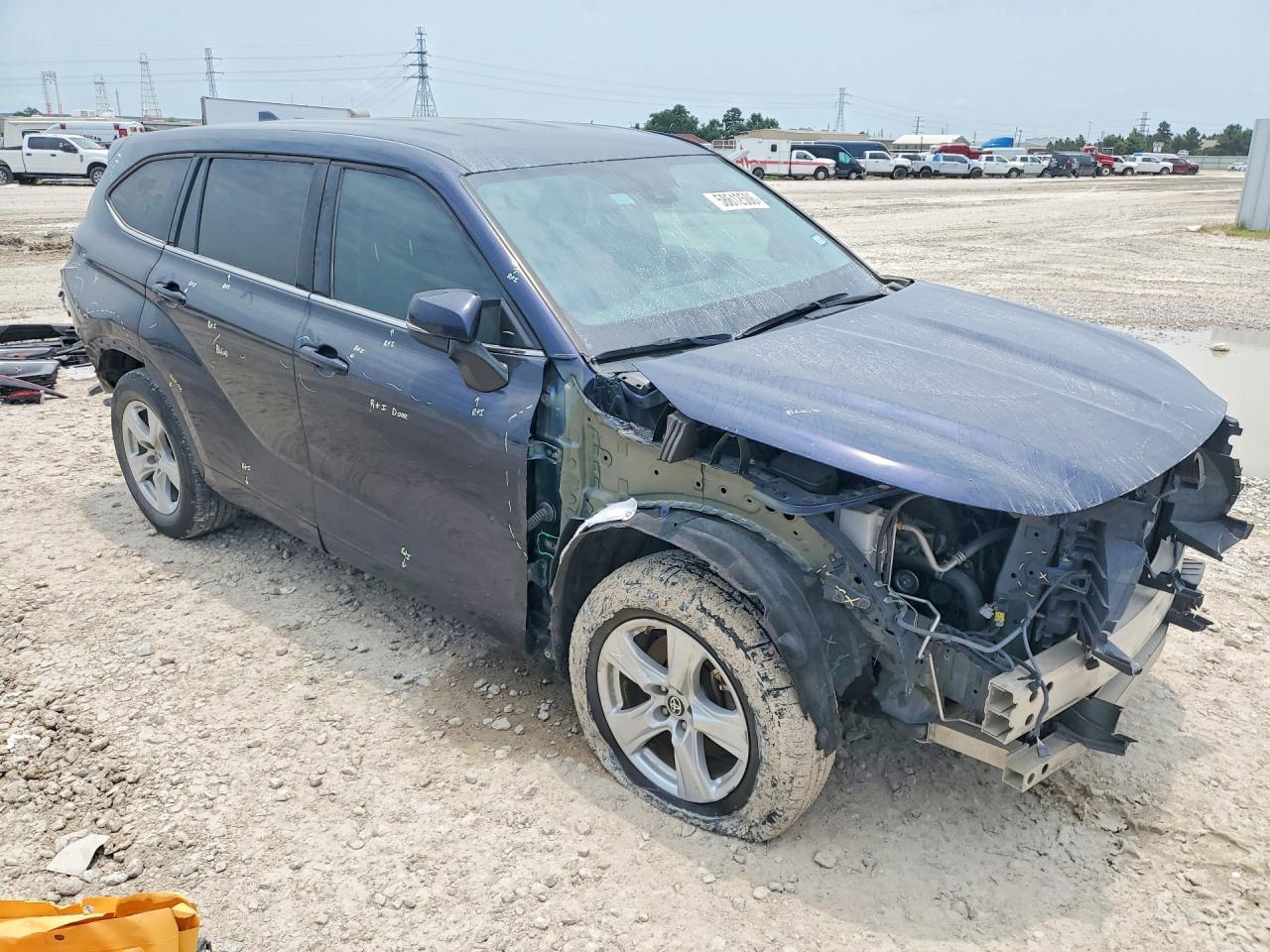 2021 Toyota Highlander L - Фото 4