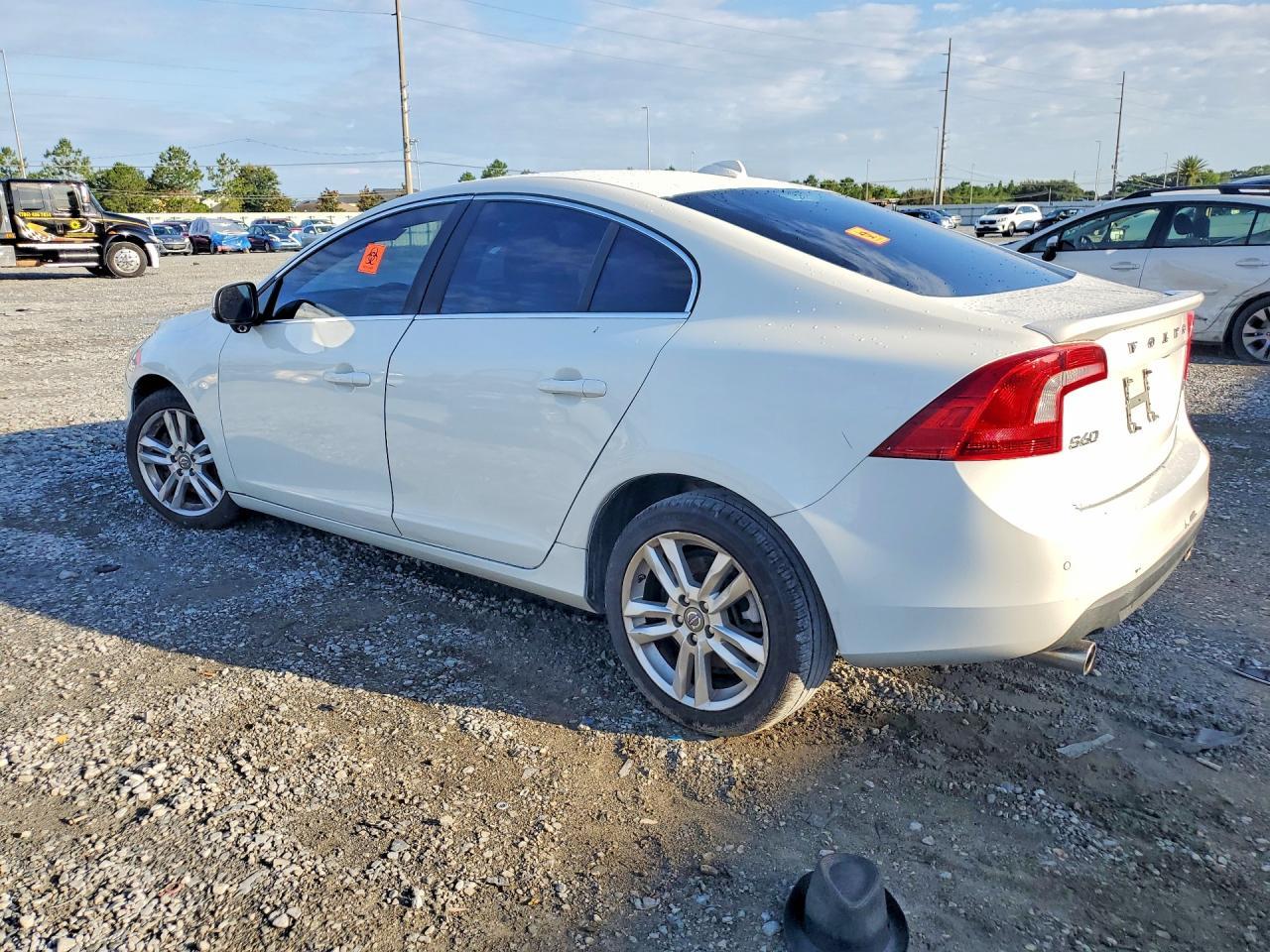 2013 Volvo S60 T5 - Image 2