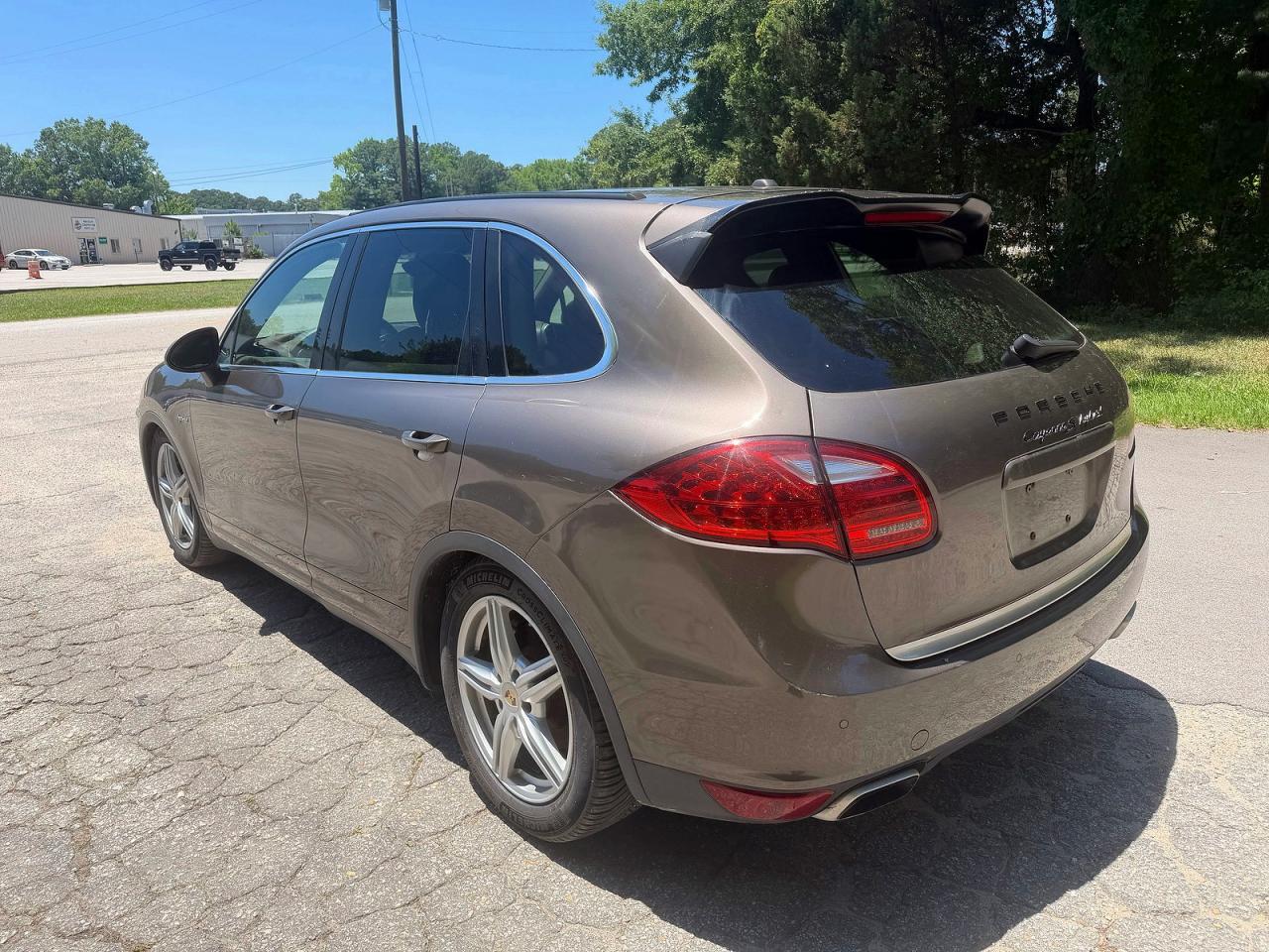 2012 Porsche Cayenne S Hybrid - Фото 3