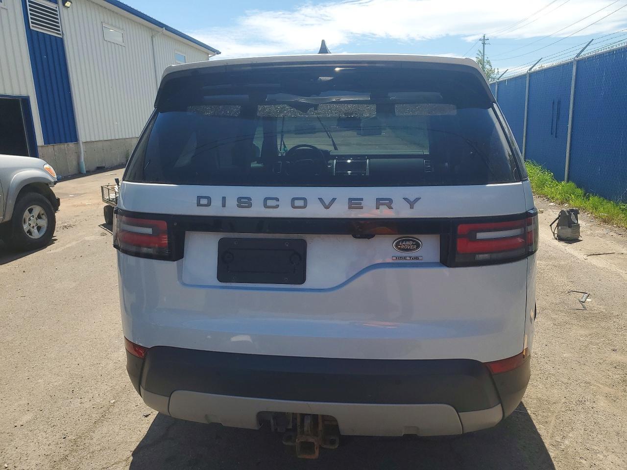 2017 Land Rover Discovery Hse - Image 6