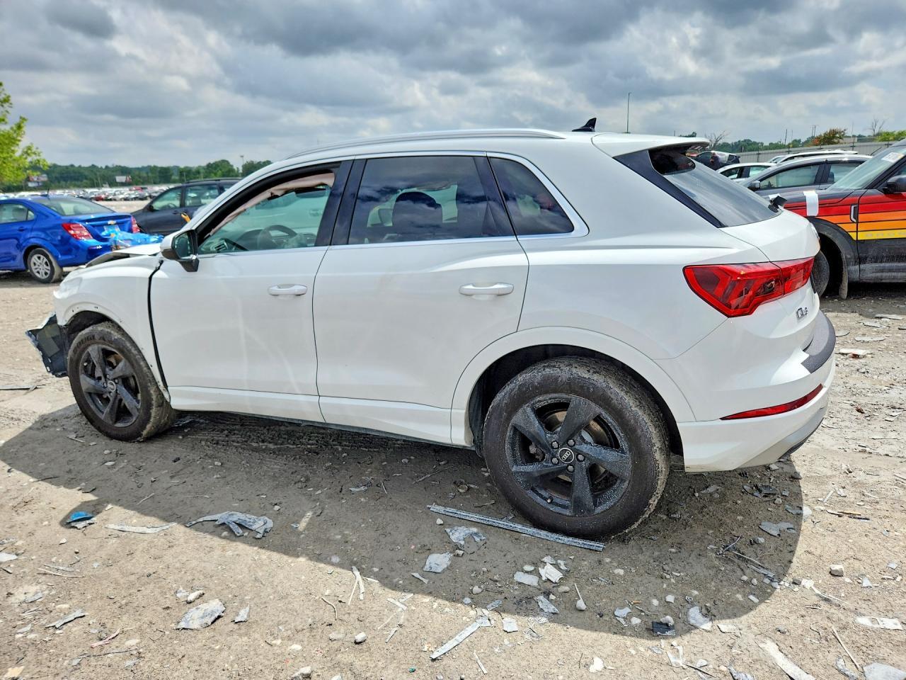 2021 Audi Q3 Premium 40 - Фото 2