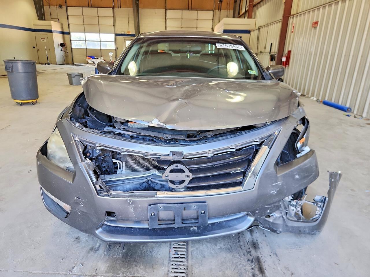 2015 Nissan Altima - Фото 5
