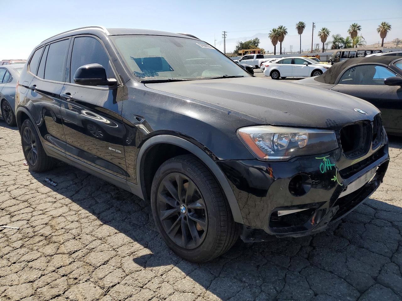 2017 BMW X3 Sdrive28I - Фото 4