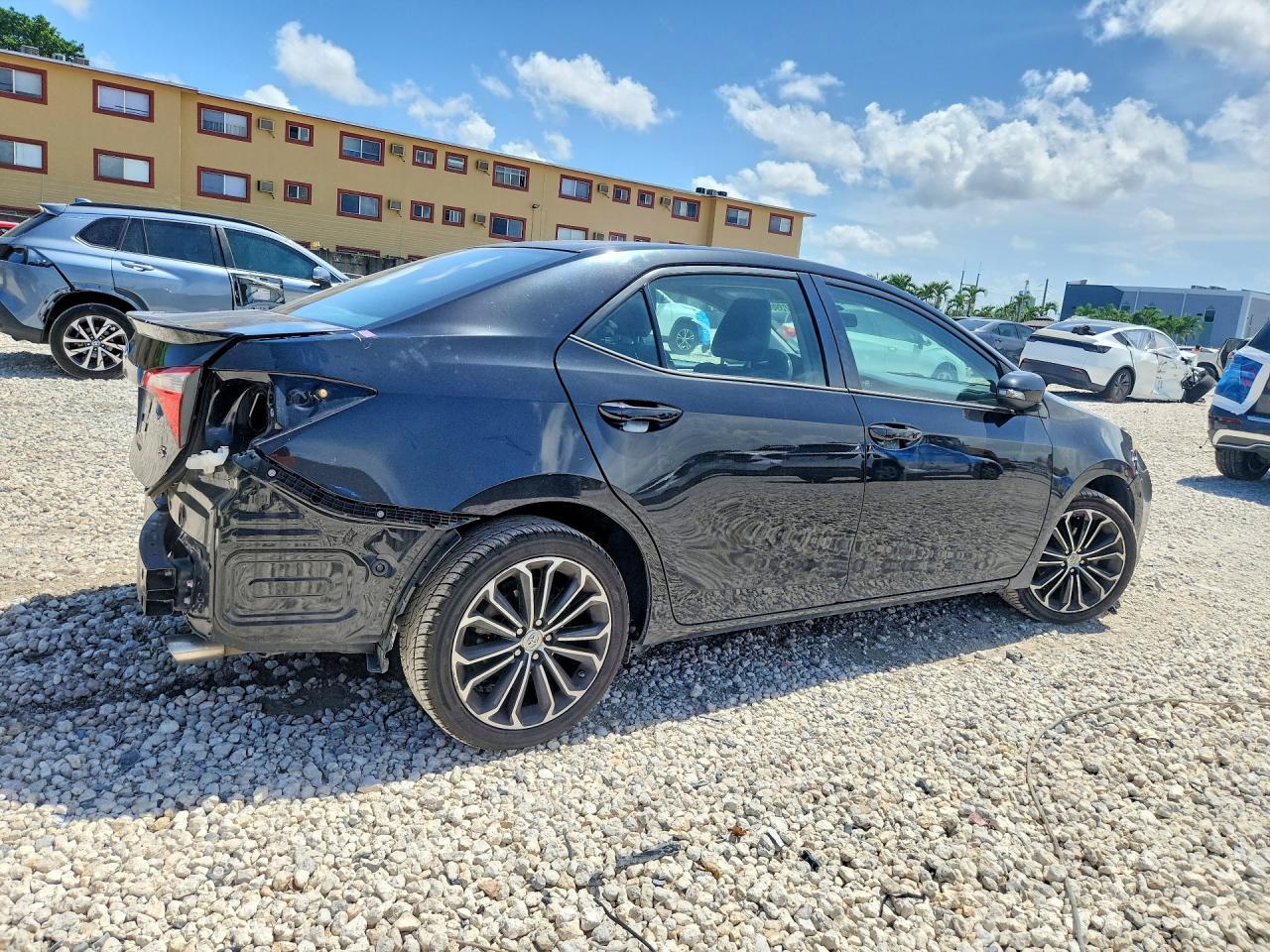 2016 Toyota Corolla S Plus - Фото 3