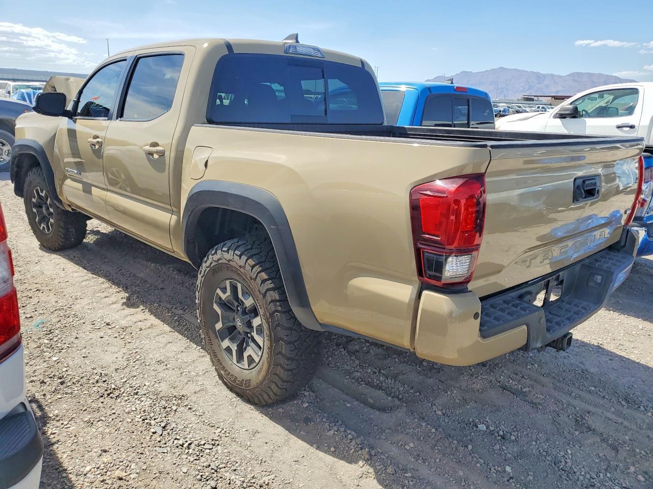 2018 Toyota Tacoma Trd Off-Road - Фото 2