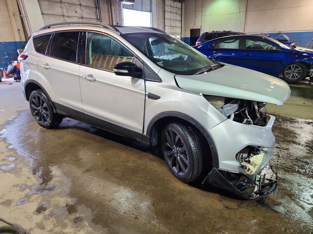 2019 Ford Escape Titanium - Image 4