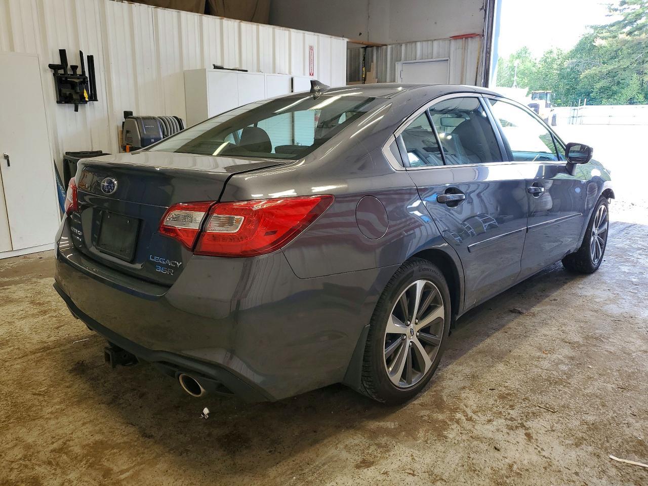 2019 Subaru Legacy 3.6R Limited - Фото 3