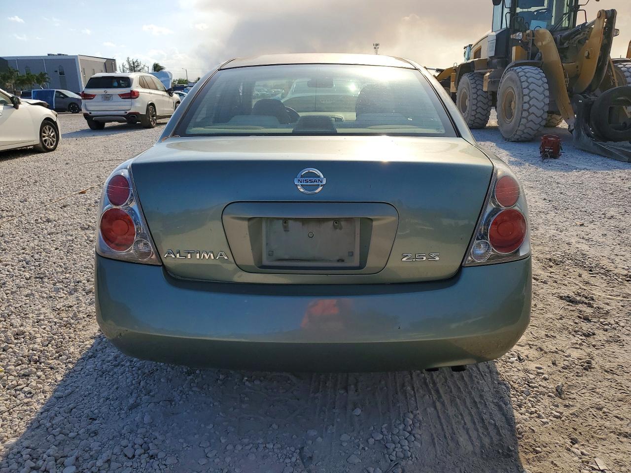 2005 Nissan Altima 2.5 - Image 6