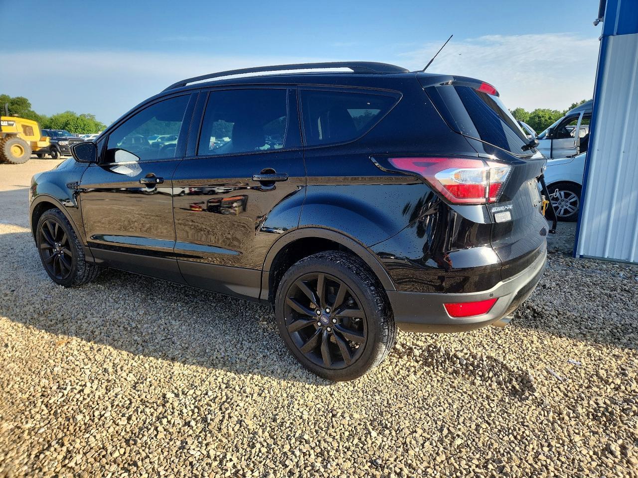 2017 Ford Escape Se - Фото 2