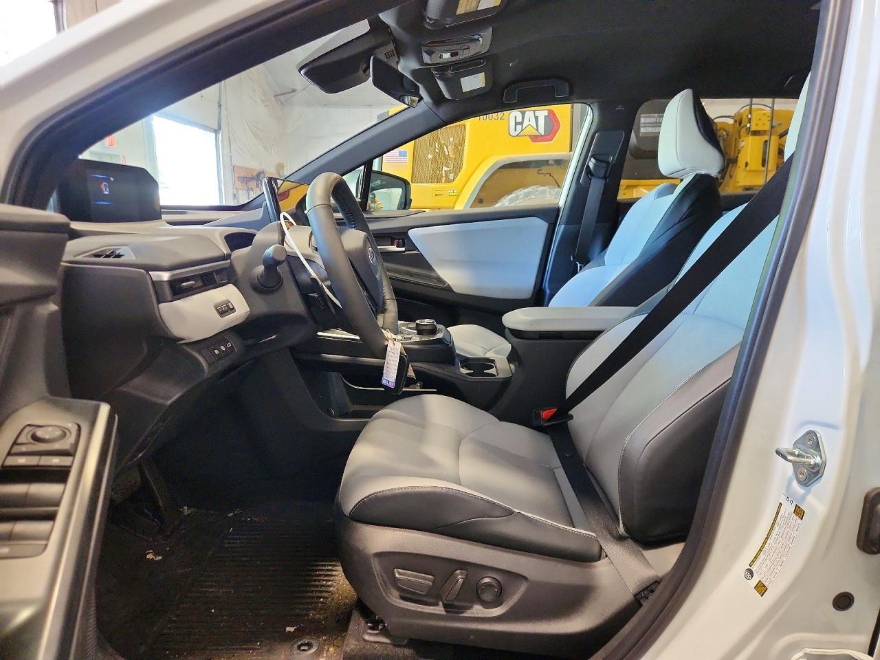 2026 Subaru Solterra Premium - Image 7