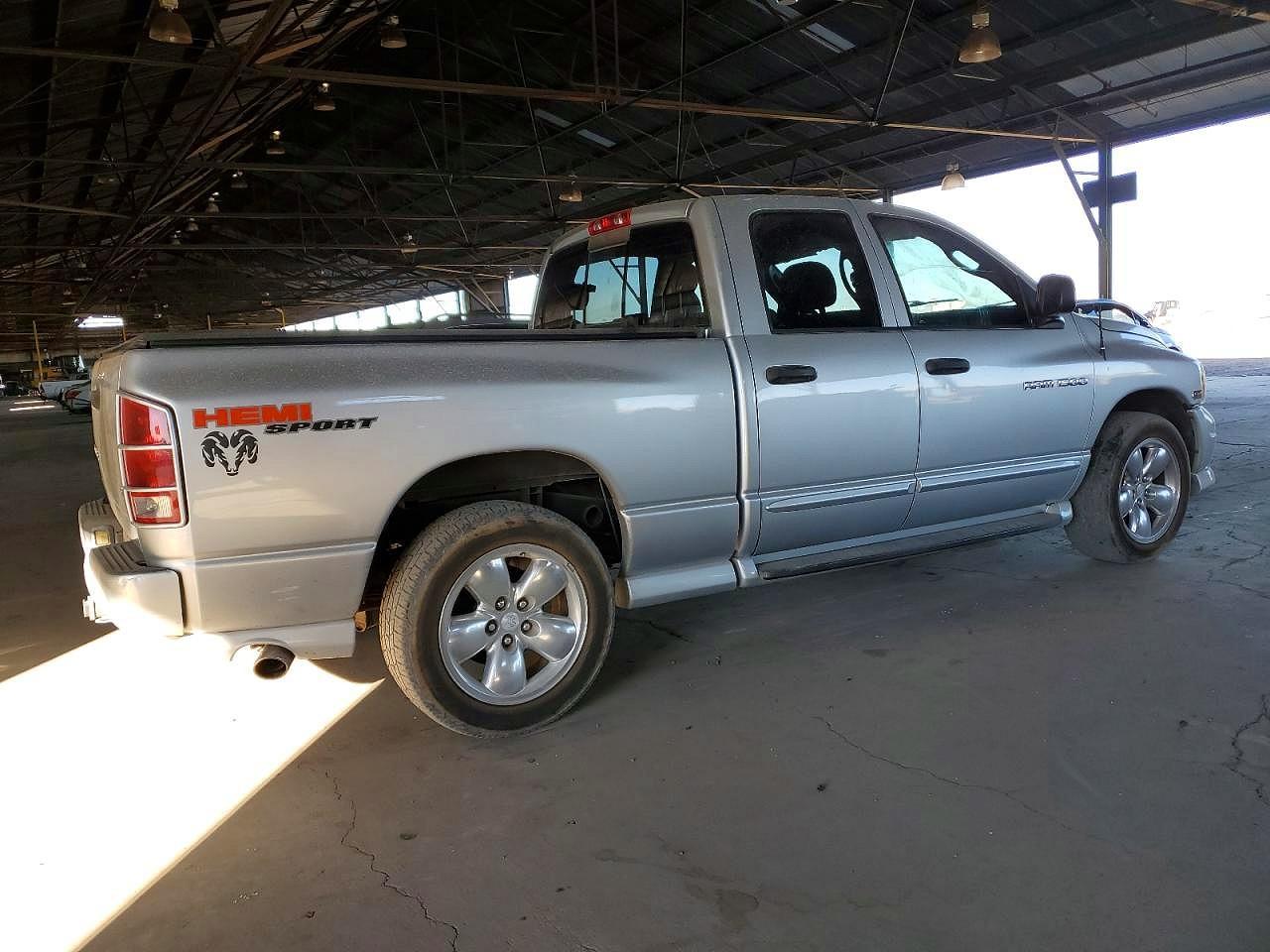 2004 Dodge Ram 1500 St - Image 3