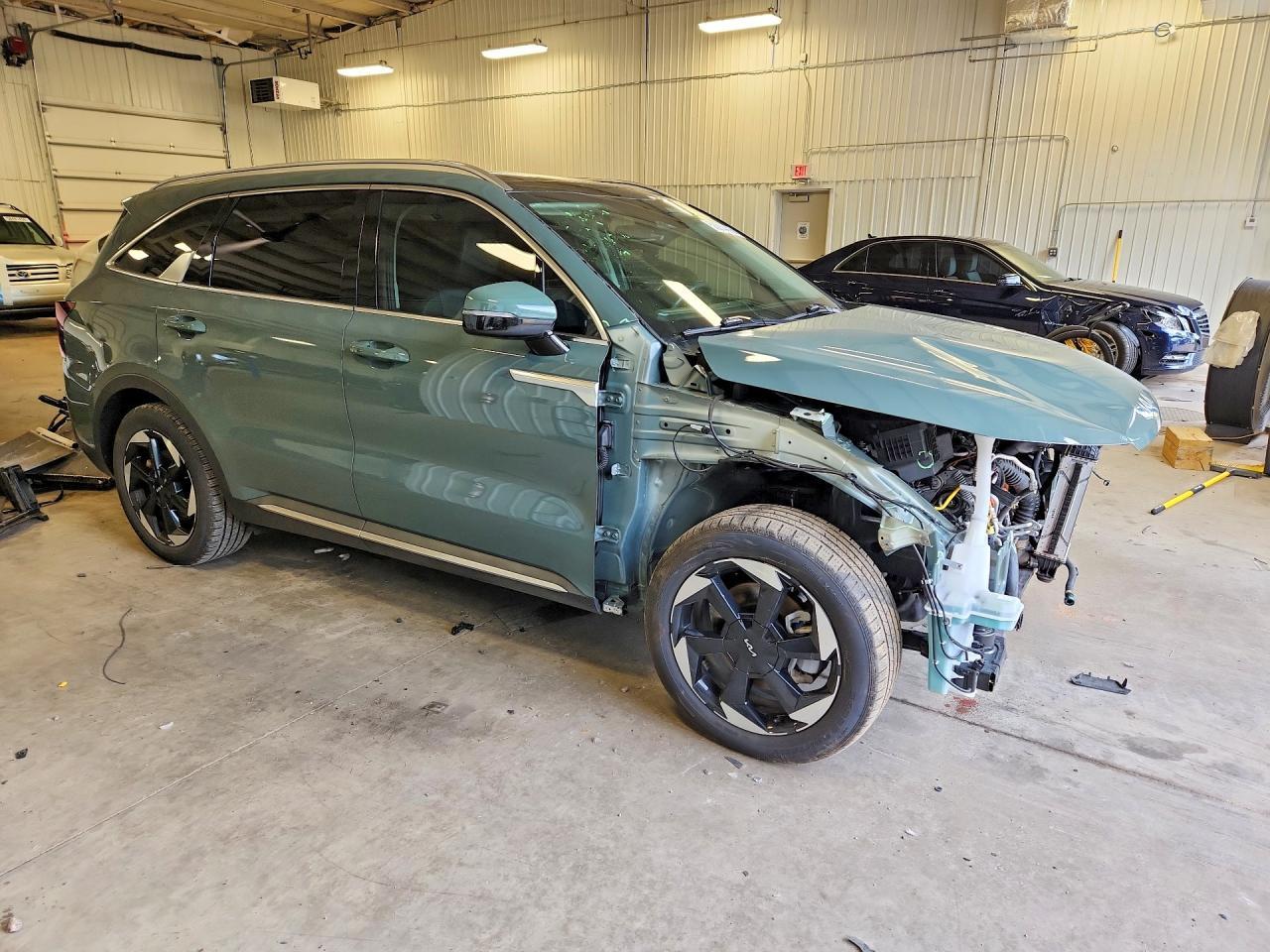 2025 Kia Sorento Ex - Image 4