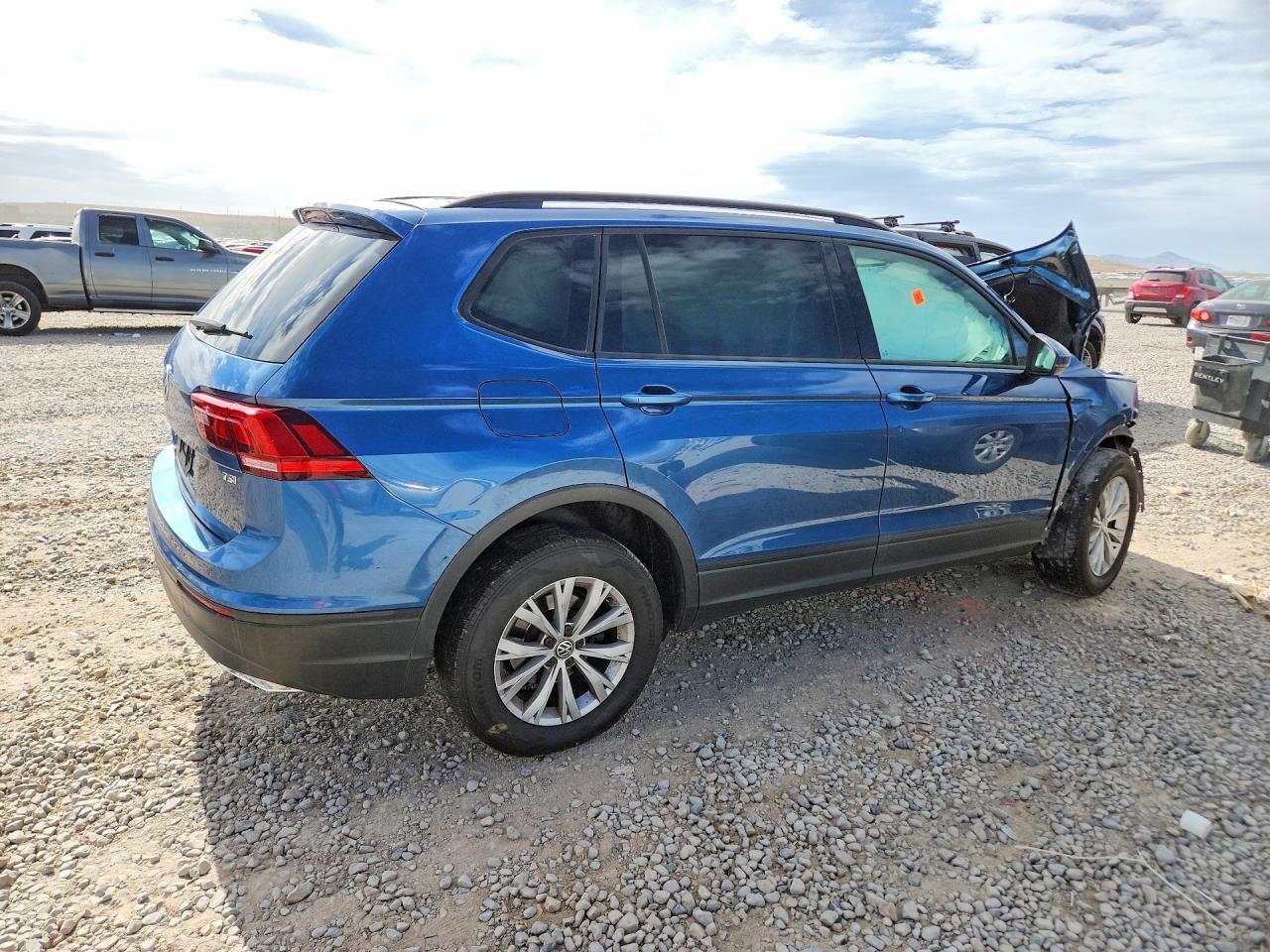 2018 Volkswagen Tiguan S - Image 3