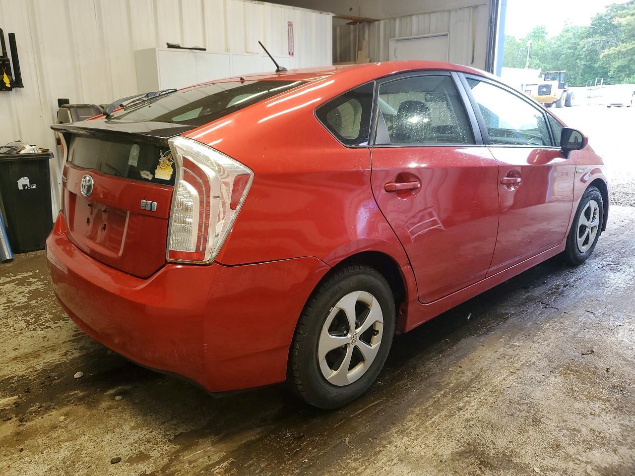 2013 Toyota Prius Two - Image 3