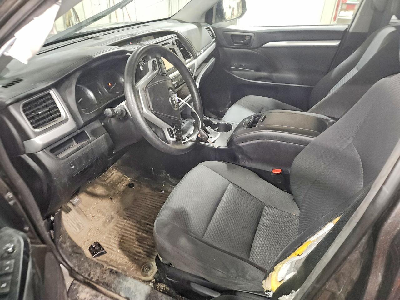 2014 Toyota Highlander Le - Фото 7