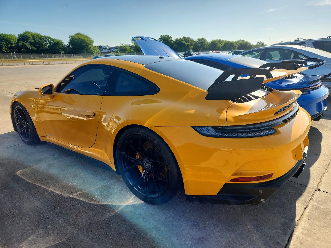 2022 Porsche 911 Gt3 - Фото 2
