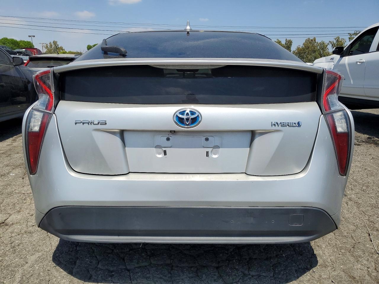 2017 Toyota Prius Two - Image 6