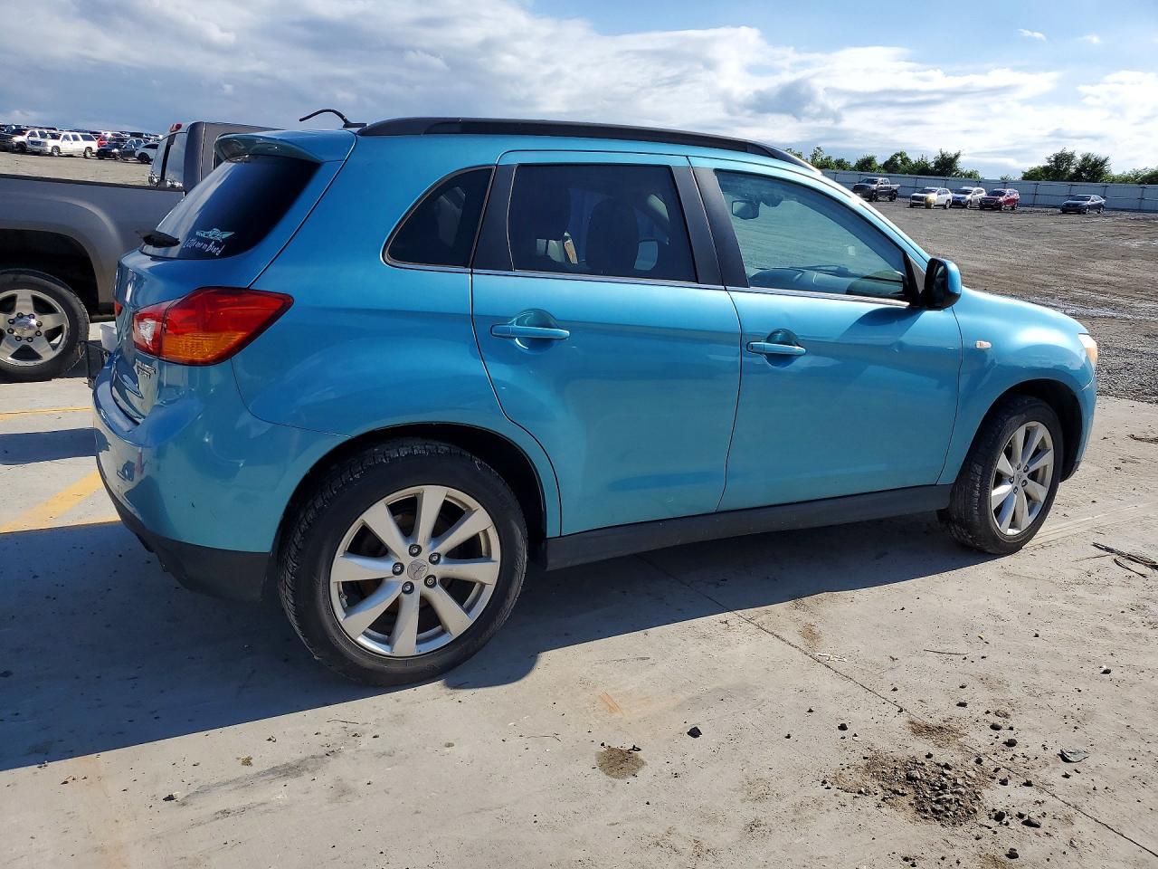 2013 Mitsubishi Outlander Sport Se - Фото 3