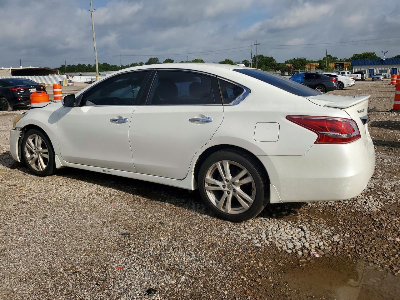 2013 Nissan Altima 3.5 S - Фото 2