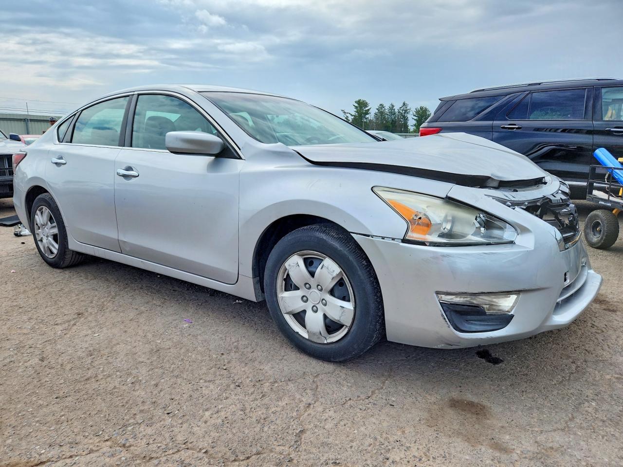 2015 Nissan Altima 2.5 S - Image 4