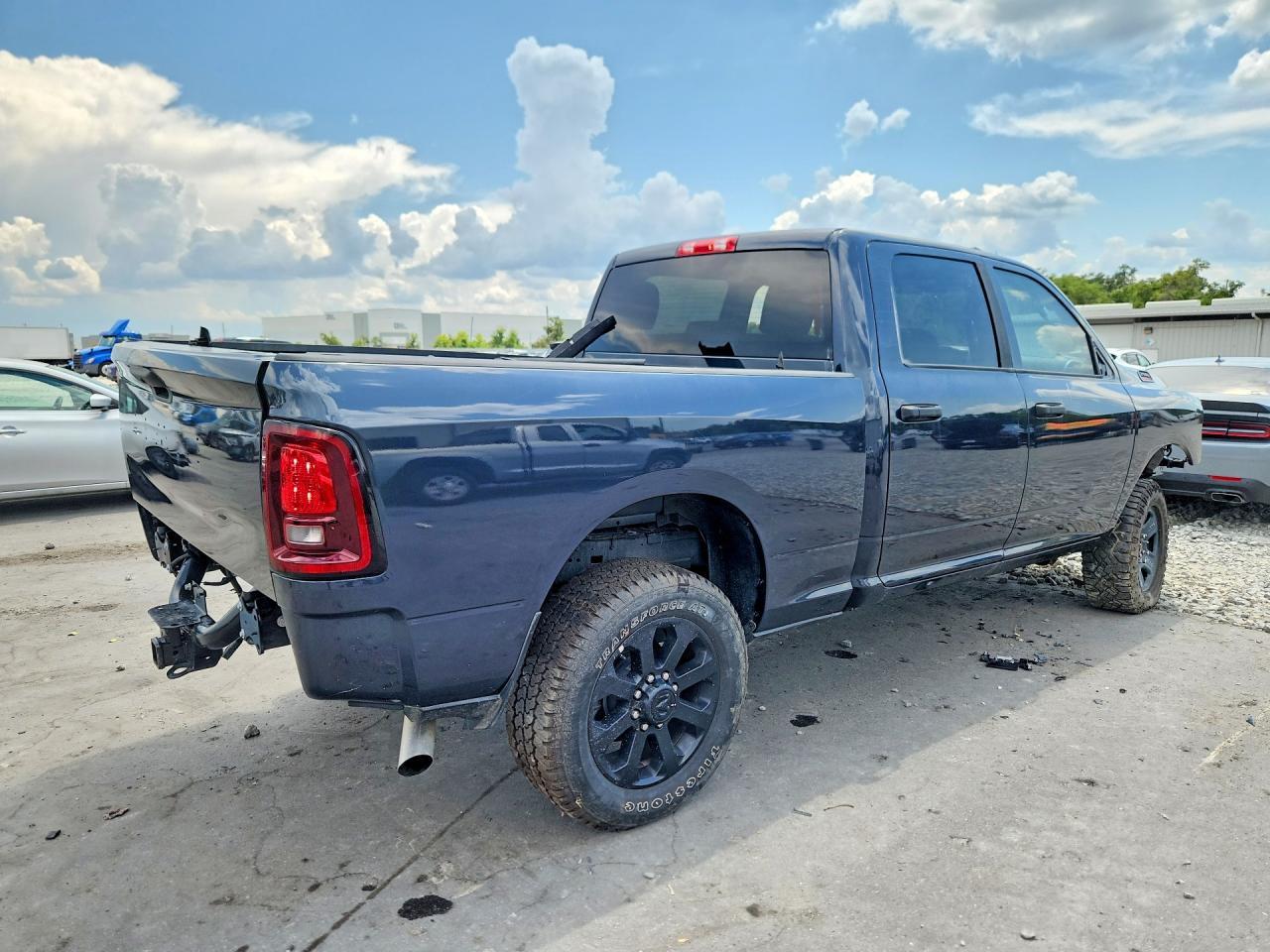 2025 Ram 2500 Big Horn - Фото 3