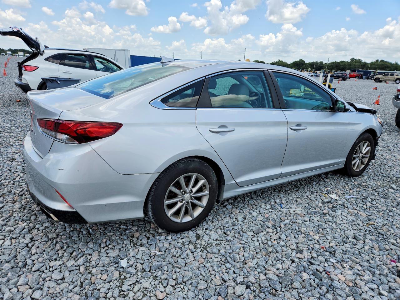 2018 Hyundai Sonata Se - Фото 3