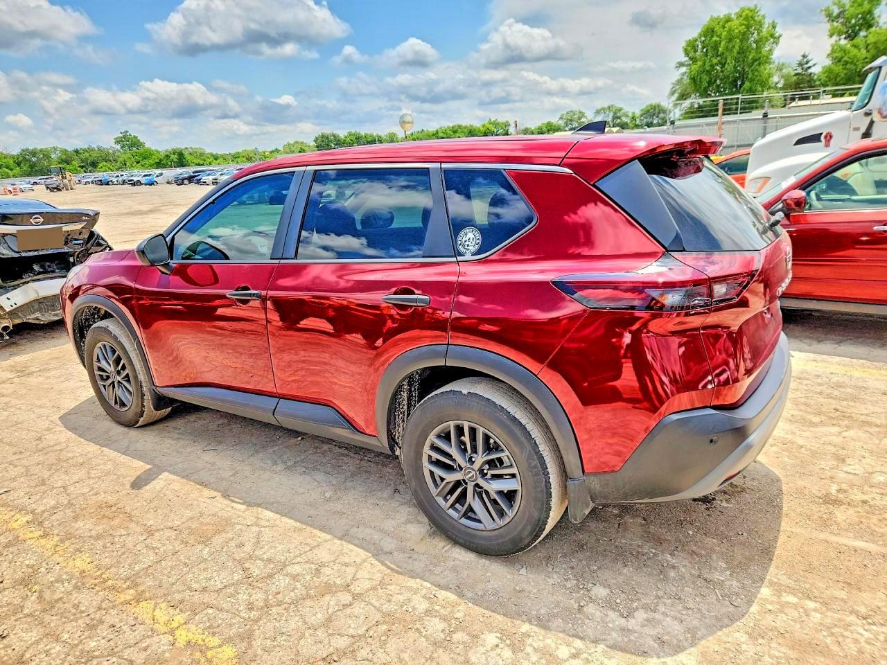 2023 Nissan Rogue S - Image 2