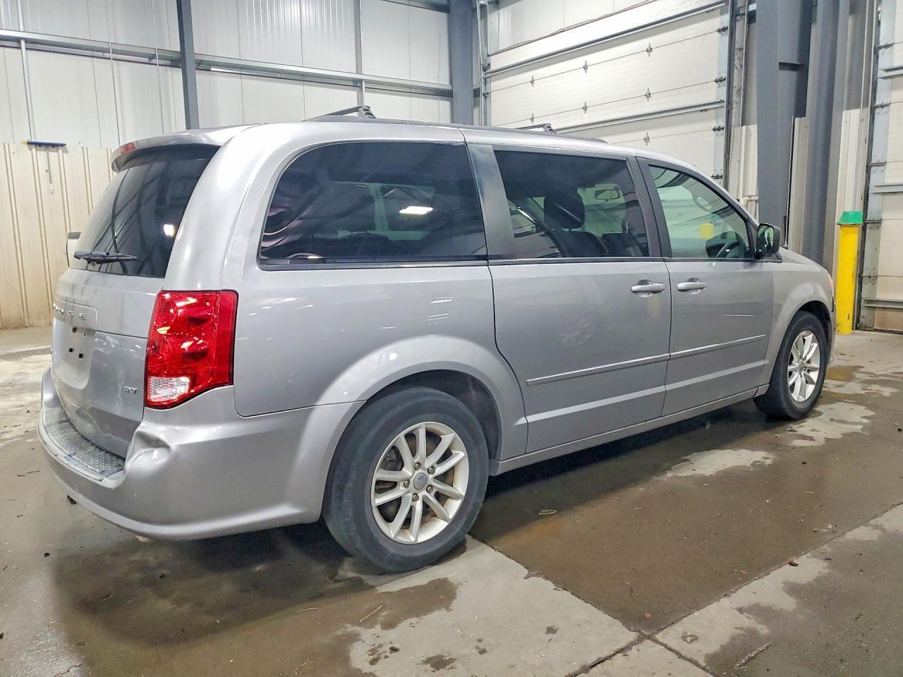2016 Dodge Grand Caravan Sxt - Фото 3