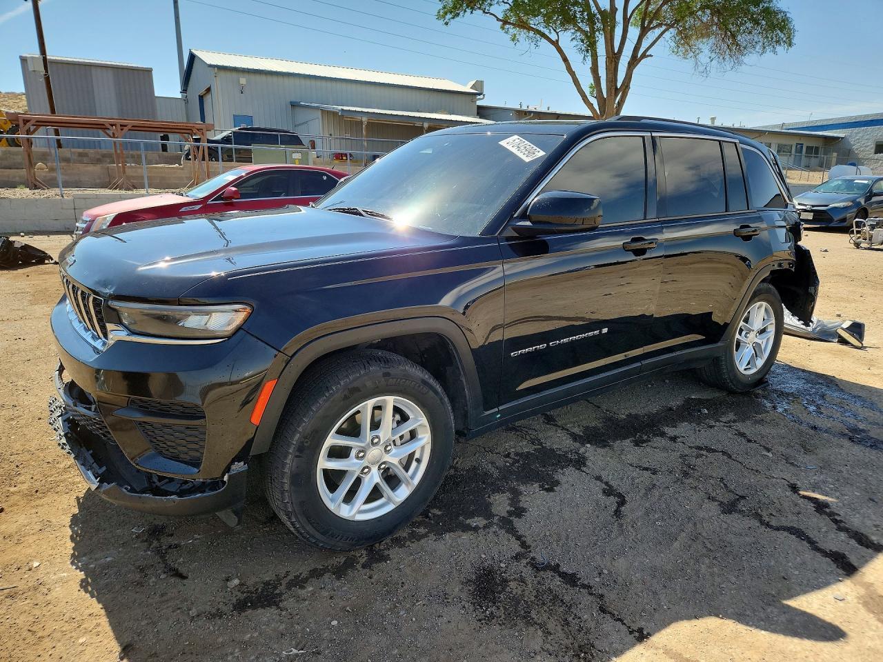 2023 Jeep Grand Cherokee Laredo/Altitude