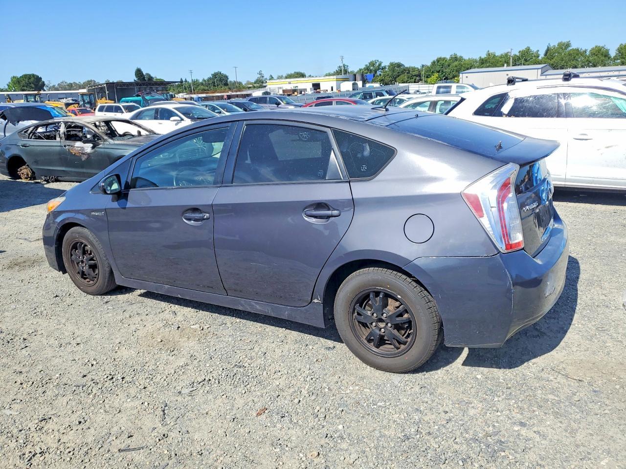 2013 Toyota Prius Five - Image 2
