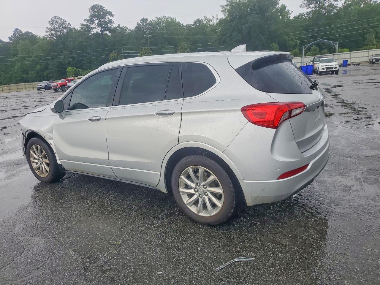 2019 Buick Envision Essence - Image 2