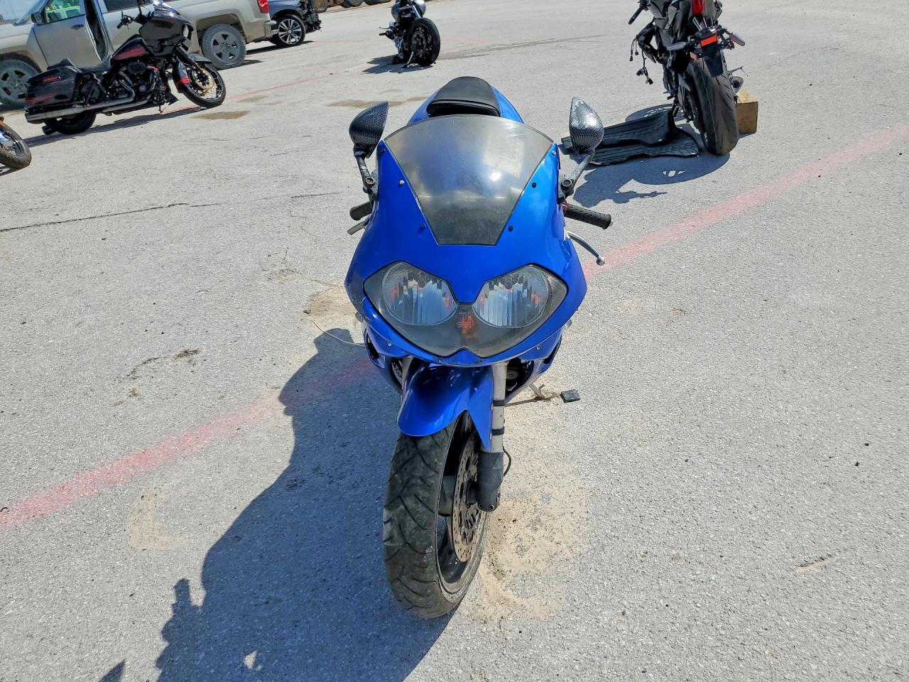 2002 Triumph Motorcycle Daytona 955I - Фото 2