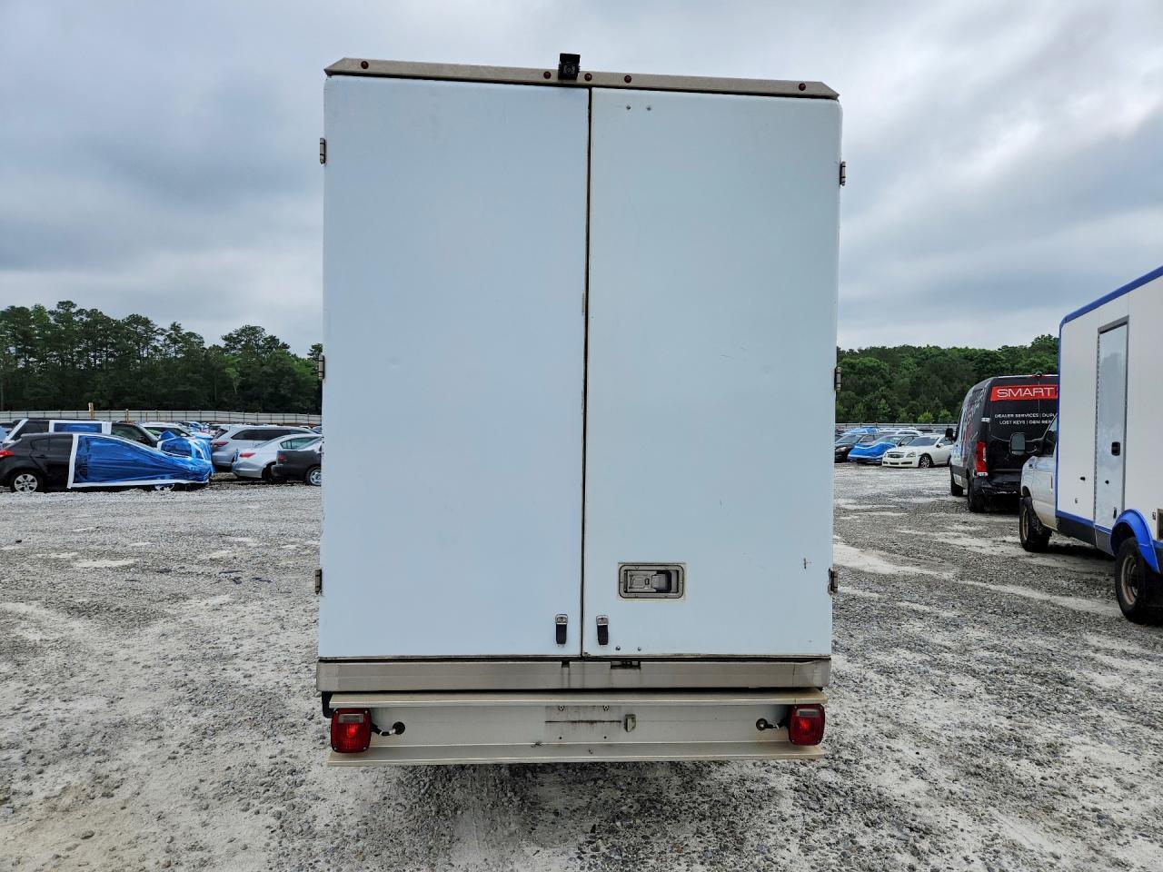 2023 Ford Transit Delivery Truck - Фото 6