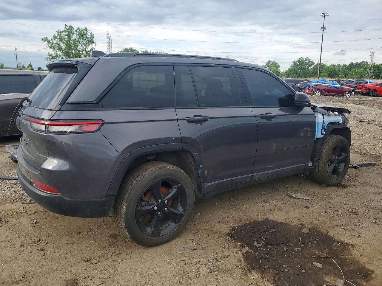 2024 Jeep Grand Cherokee Laredo - Image 3