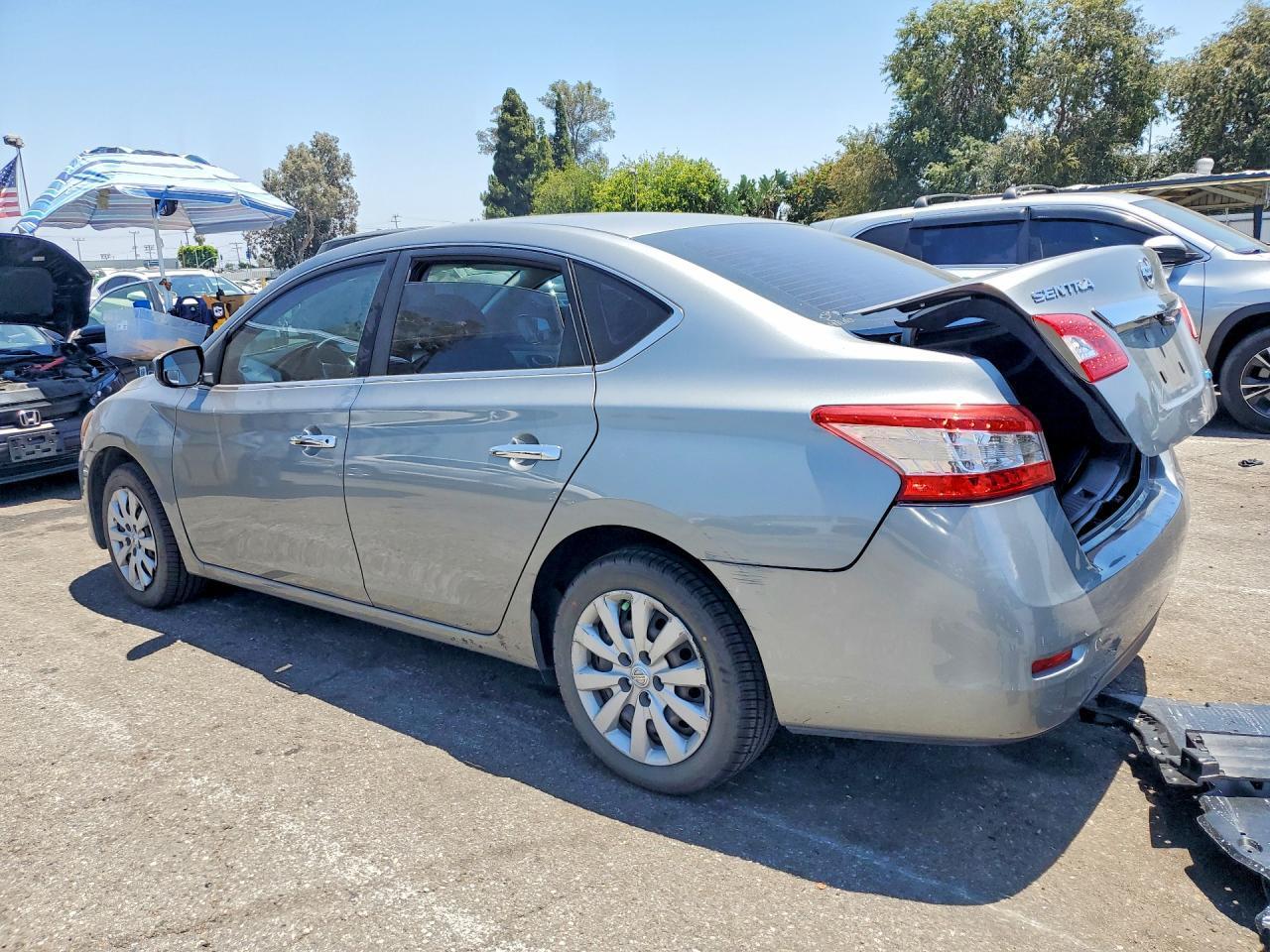2014 Nissan Sentra - Фото 2