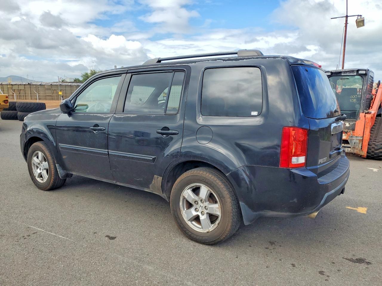2011 Honda Pilot Exl - Image 2