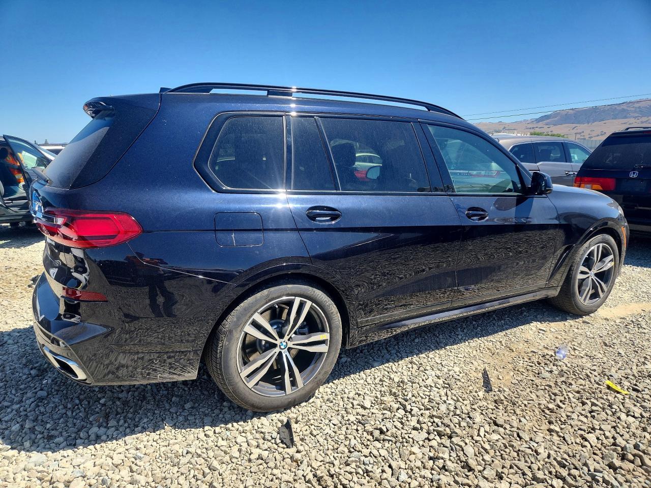 2019 BMW X7 xDrive50I - Фото 3