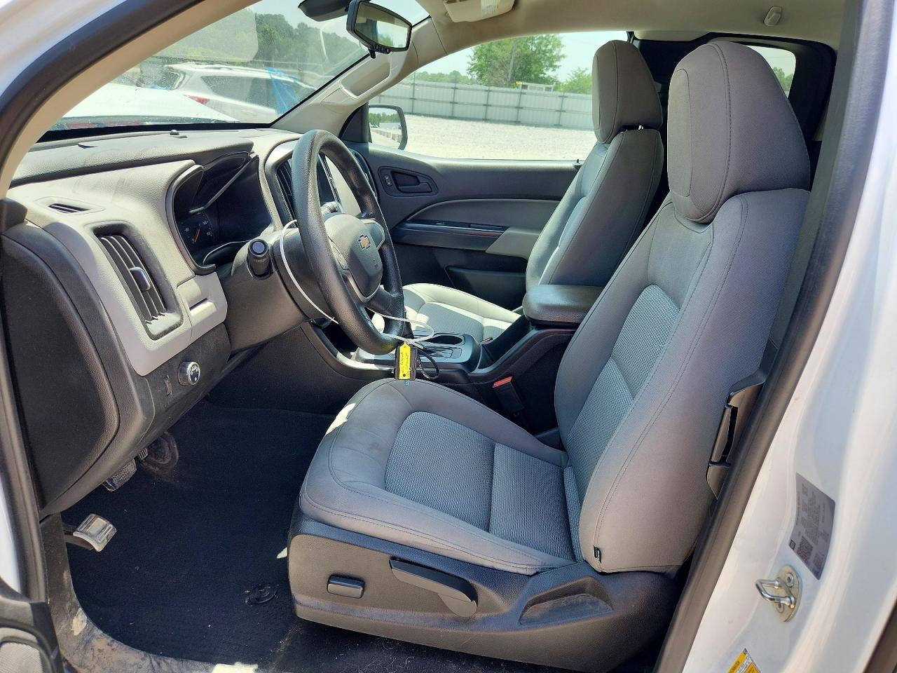2022 Chevrolet Colorado - Image 7