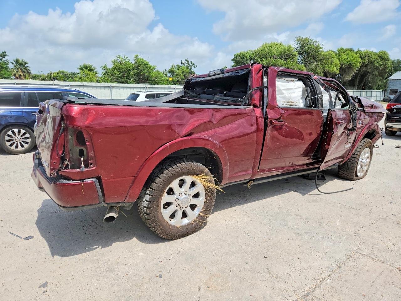 2020 Ram 2500 Laramie - Фото 3